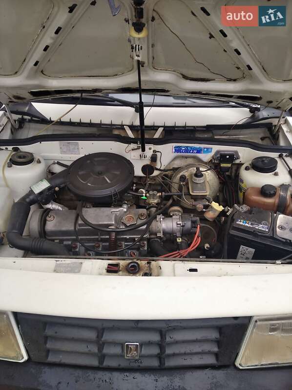 Хэтчбек ВАЗ / Lada 2108 1992 в Львове