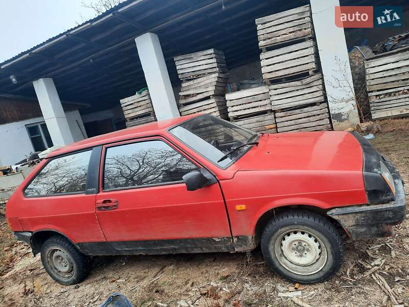 Хэтчбек ВАЗ / Lada 2108 1988 в Шпикове