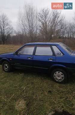 Седан ВАЗ / Lada 21099 2002 в Репках
