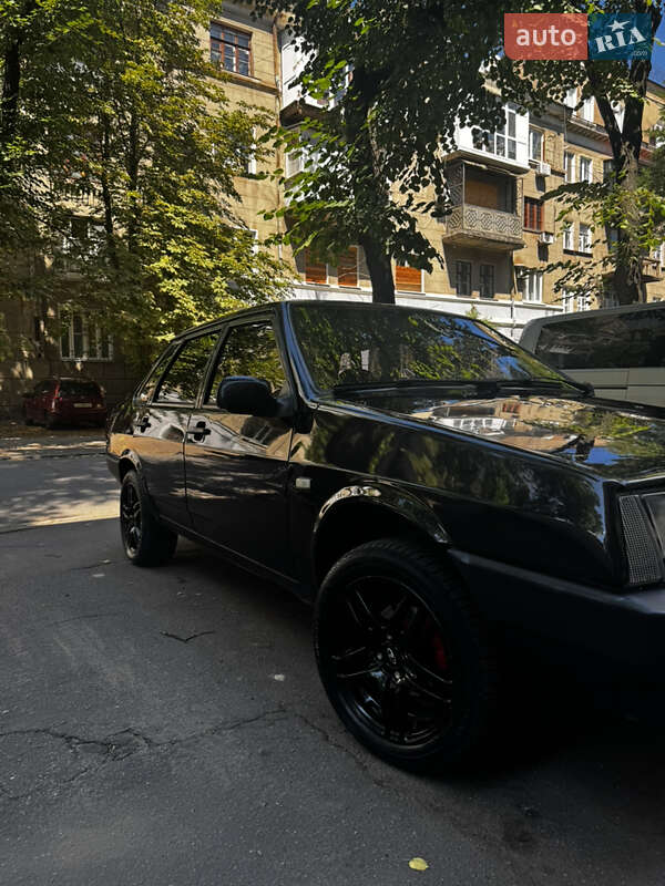 Седан ВАЗ / Lada 21099 2008 в Славянске Седан ВАЗ / Lada 21099 2008 в Славянске