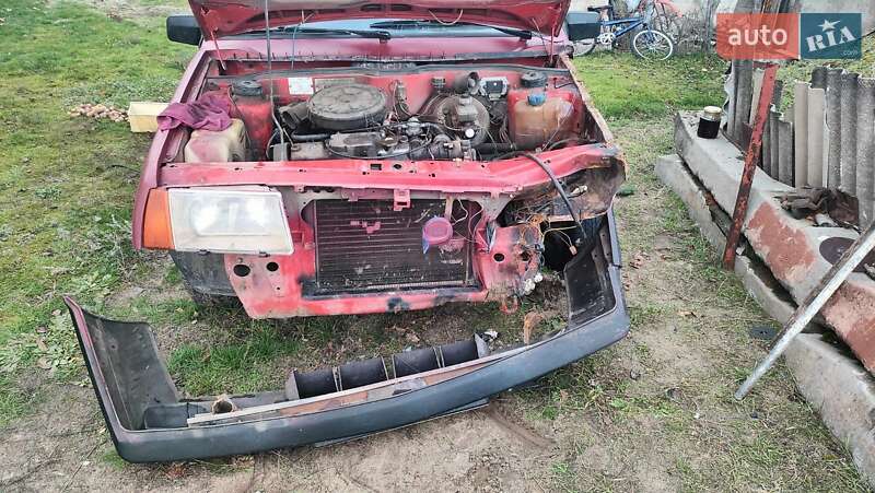 Седан ВАЗ / Lada 21099 1994 в Змиеве