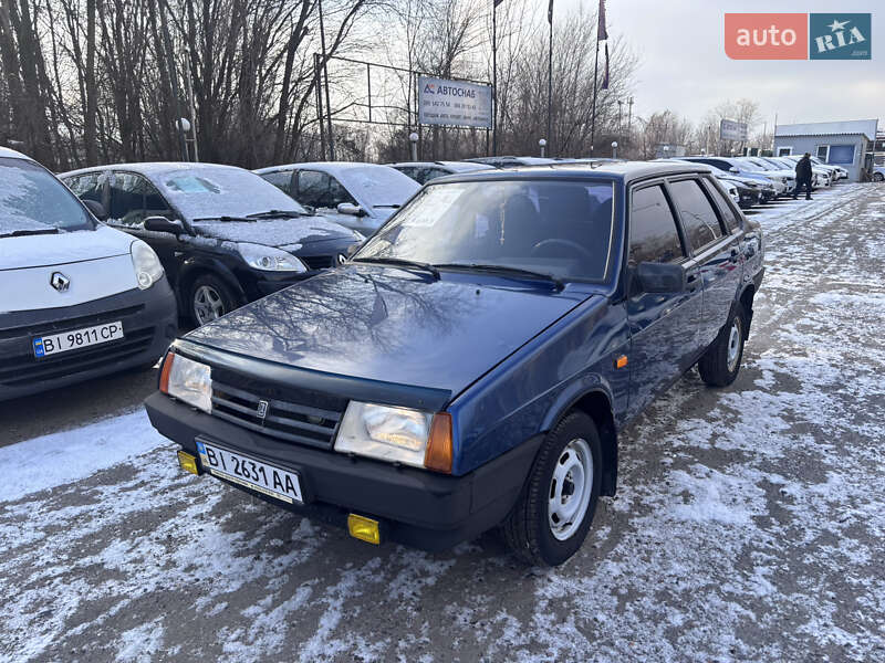Седан ВАЗ / Lada 21099 2004 в Полтаве