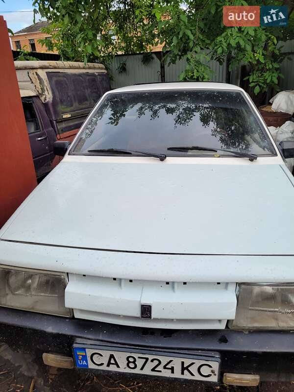 Хэтчбек ВАЗ / Lada 2109 1990 в Александрие