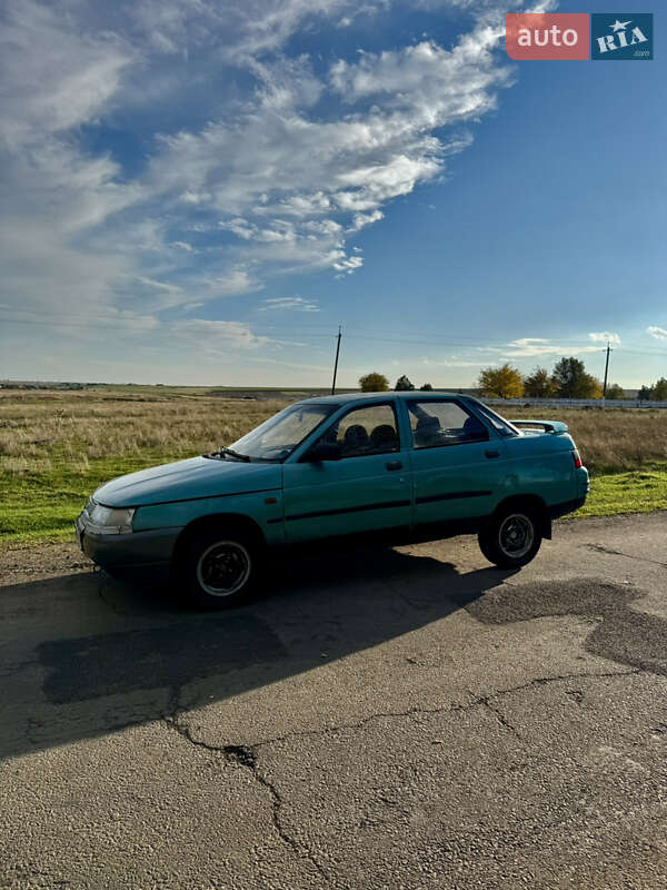 Седан ВАЗ / Lada 2110 2000 в Татарбунарах
