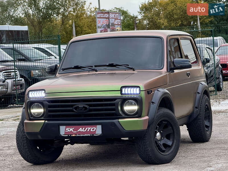 Внедорожник / Кроссовер ВАЗ / Lada 21214 / 4x4 2014 в Киеве