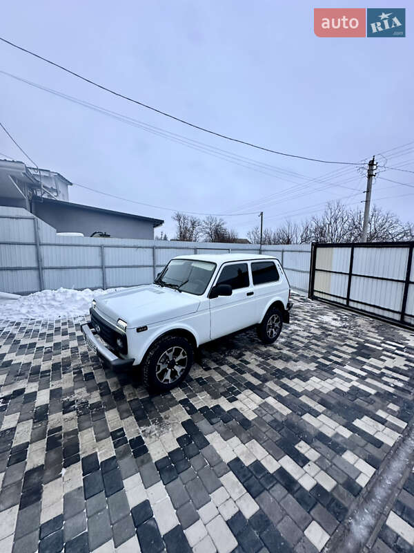 Внедорожник / Кроссовер ВАЗ / Lada 21214 / 4x4 2018 в Голованевске Внедорожник / Кроссовер ВАЗ / Lada 21214 / 4x4 2018 в Голованевске