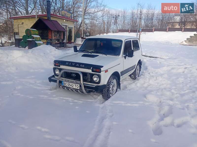 Внедорожник / Кроссовер ВАЗ / Lada 21214 / 4x4 2007 в Золочеве