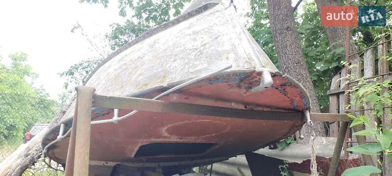 Лодка Прогресс 2 1971 в Киеве Лодка Прогресс 2 1971 в Киеве