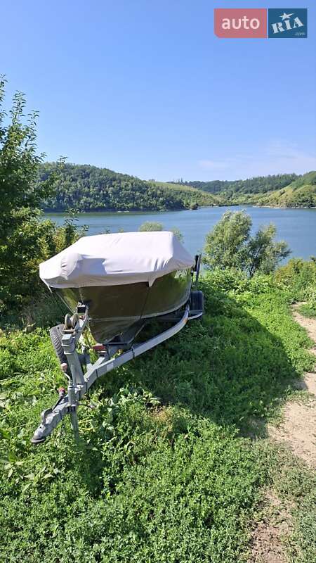 Лодка Прогресс 2 1979 в Староконстантинове