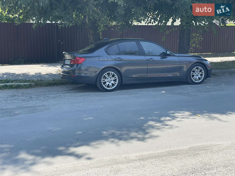 Седан BMW 3 Series 2015 в Киеве
