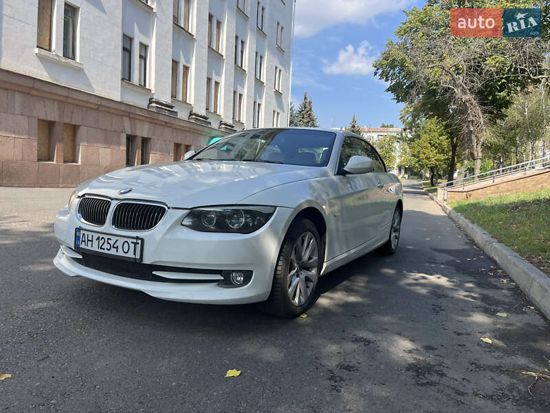 Кабриолет BMW 3 Series 2010 в Одессе Кабриолет BMW 3 Series 2010 в Одессе