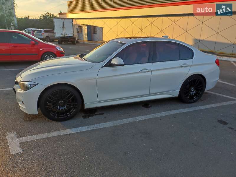 Седан BMW 3 Series 2015 в Харькове