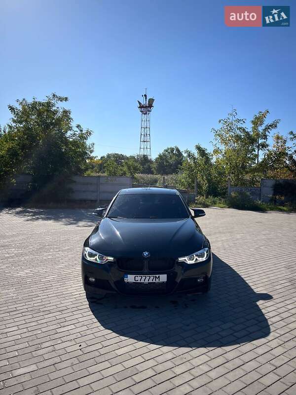 Седан BMW 3 Series 2015 в Апостолово