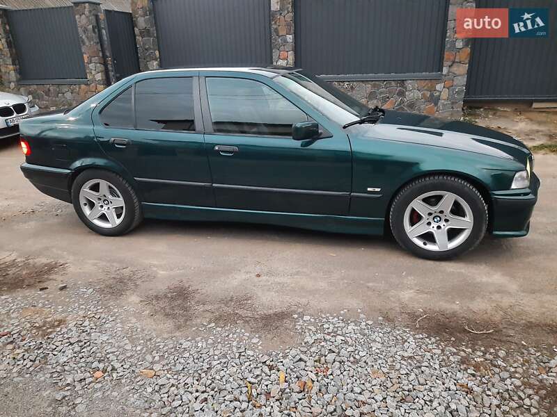 Седан BMW 3 Series 1996 в Виннице