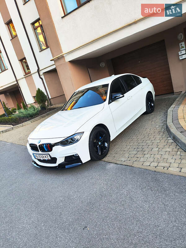 Седан BMW 3 Series 2013 в Виннице