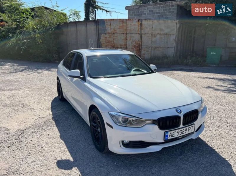 Седан BMW 3 Series 2012 в Дніпрі Седан BMW 3 Series 2012 в Дніпрі