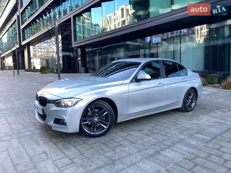 Седан BMW 3 Series 2016 в Киеве