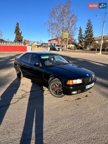 Седан BMW 3 Series 1992 в Валках