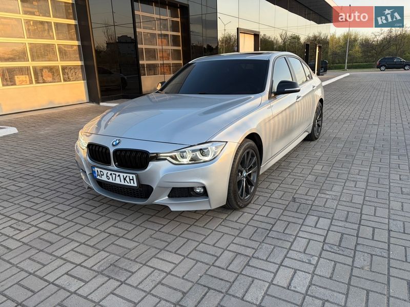 Седан BMW 3 Series 2018 в Запоріжжі