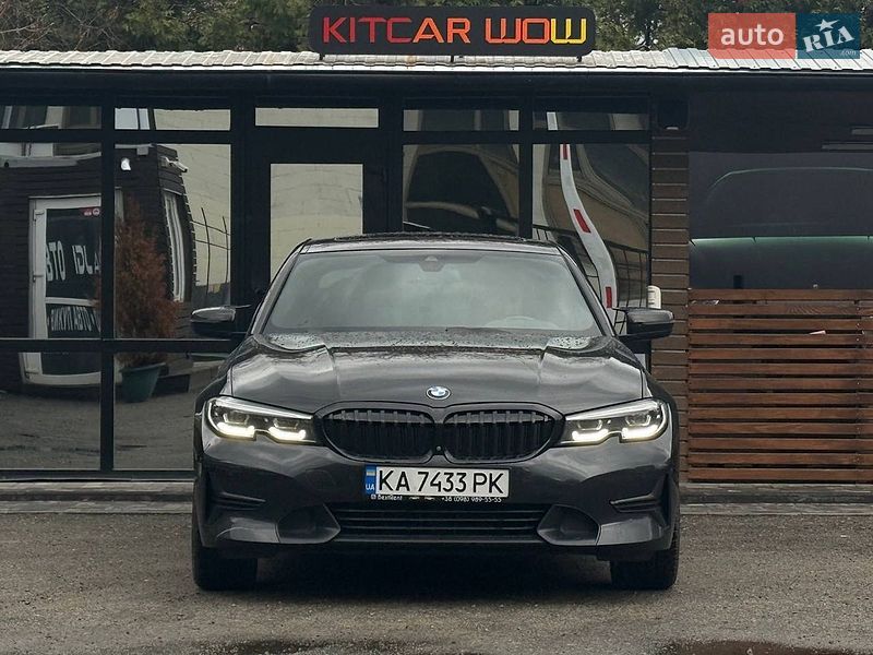 Седан BMW 3 Series 2019 в Києві