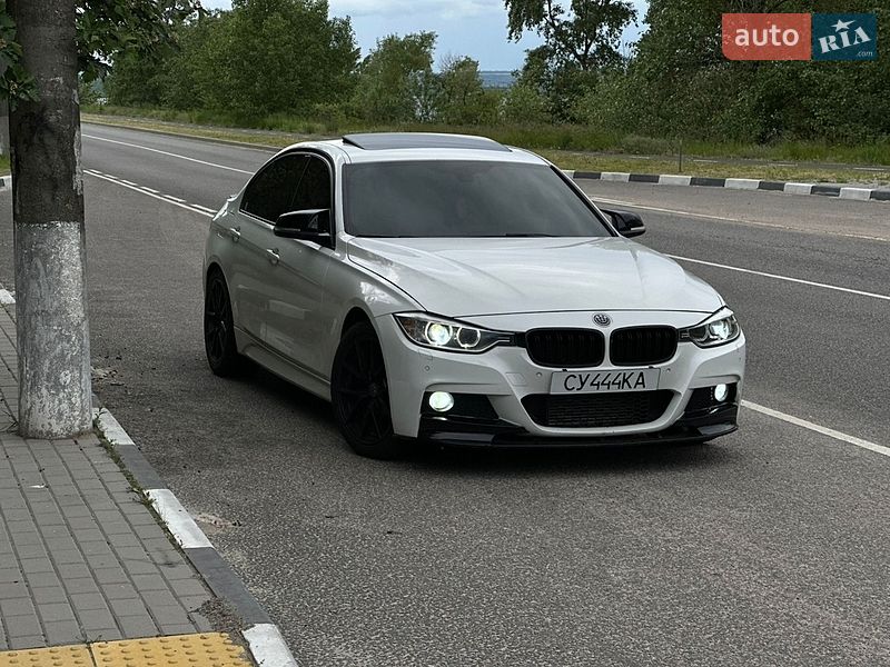 Седан BMW 3 Series 2013 в Каневе