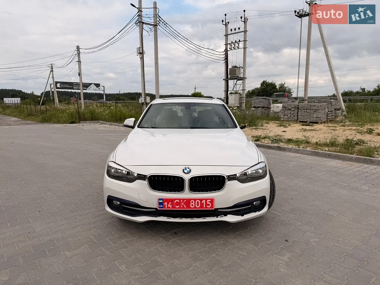 BMW 3 Series 2015 photo 2
