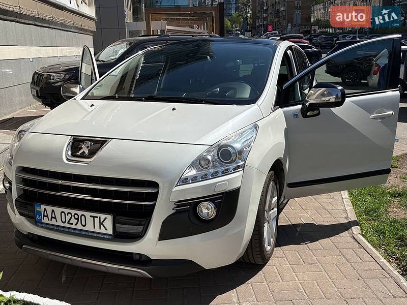 Внедорожник / Кроссовер Peugeot 3008 2013 в Киеве