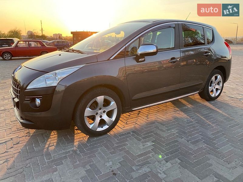 Внедорожник / Кроссовер Peugeot 3008 2012 в Харькове