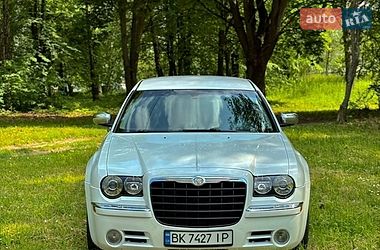 Седан Chrysler 300C 2005 в Заре