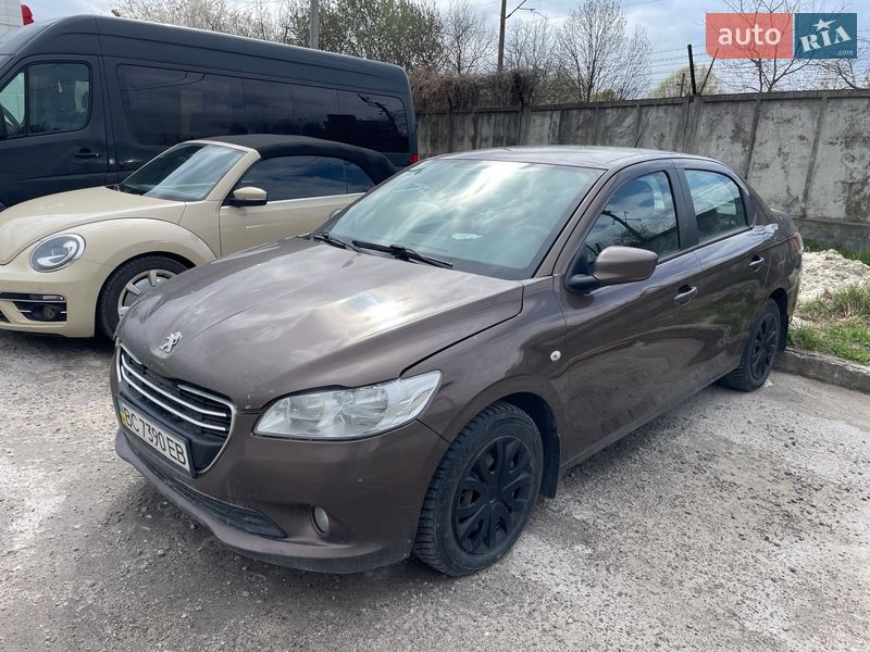 Седан Peugeot 301 2013 в Львове