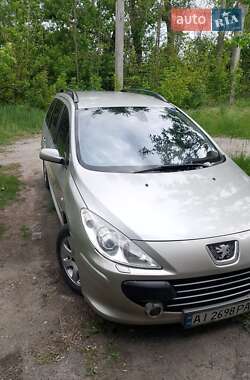 Универсал Peugeot 307 2008 в Узине