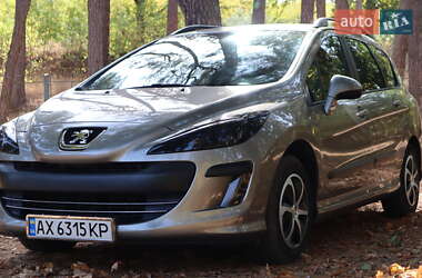 Универсал Peugeot 308 2010 в Васищево