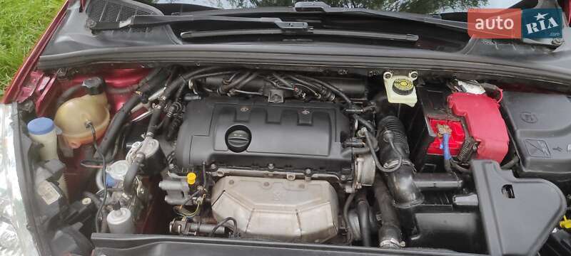 Хэтчбек Peugeot 308 2008 в Чернигове