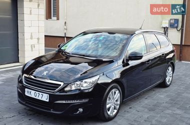 Универсал Peugeot 308 2015 в Дубно