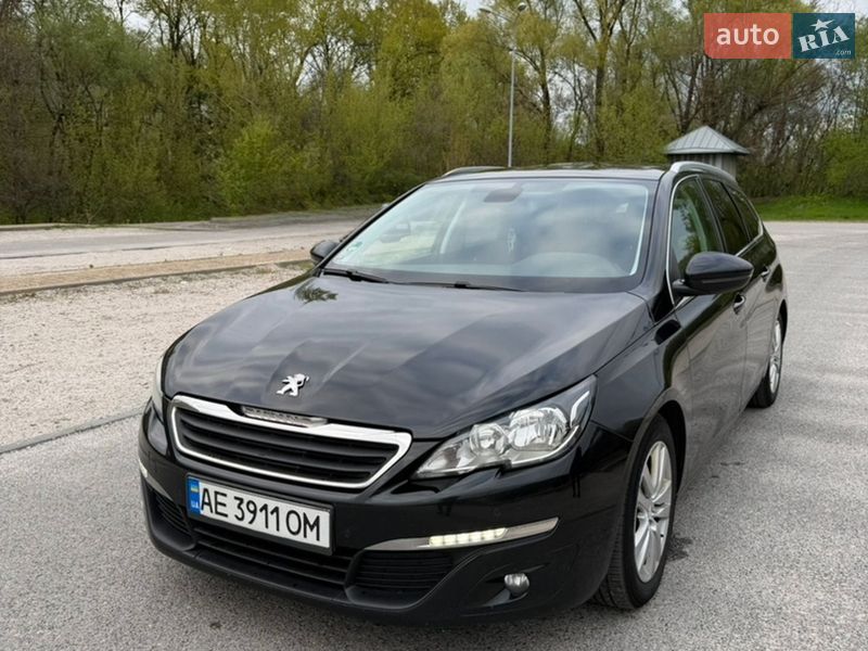 Универсал Peugeot 308 2015 в Днепре