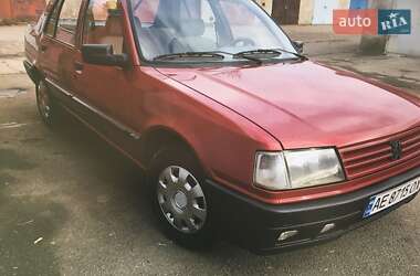 Хетчбек Peugeot 309 1986 в Дніпрі