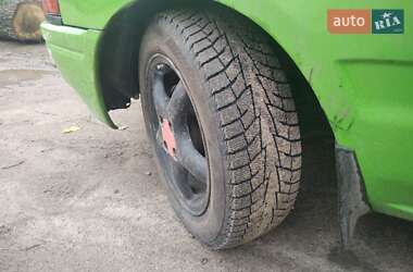 Седан Mazda 323 1991 в Ізяславі Седан Mazda 323 1991 в Ізяславі