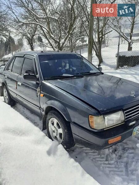 Седан Mazda 323 1987 в Турке Седан Mazda 323 1987 в Турке