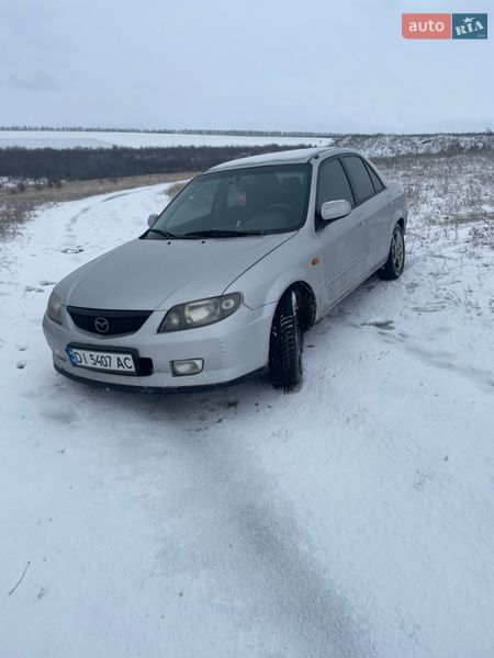 Седан Mazda 323 2003 в Ладыжине