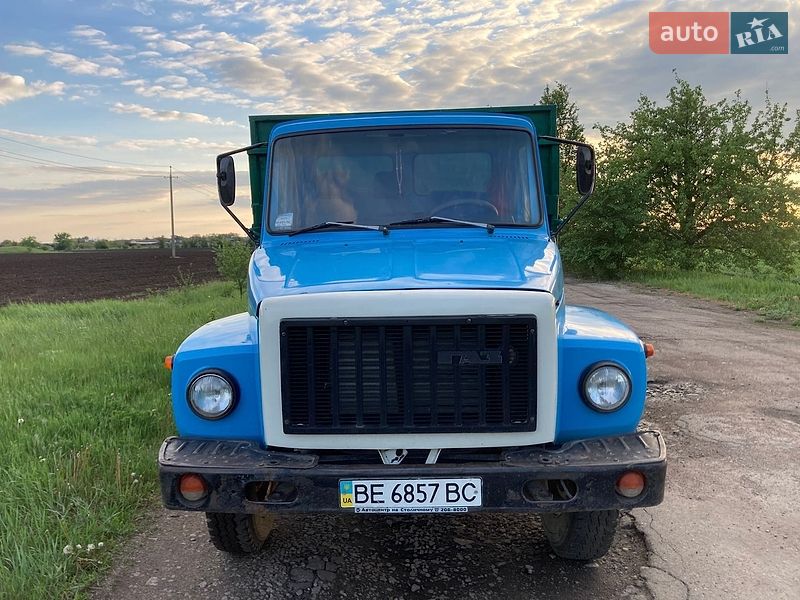 Самосвал ГАЗ 3307 1992 в Южноукраинске Самосвал ГАЗ 3307 1992 в Южноукраинске