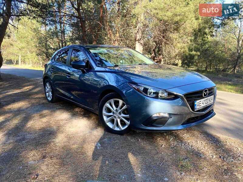 Хэтчбек Mazda 3 2016 в Днепре Хэтчбек Mazda 3 2016 в Днепре
