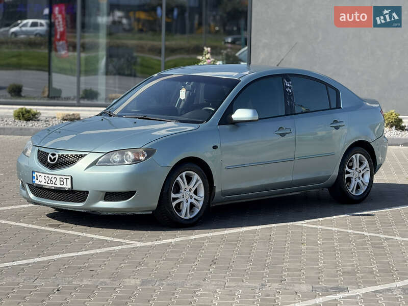 Седан Mazda 3 2003 в Луцке