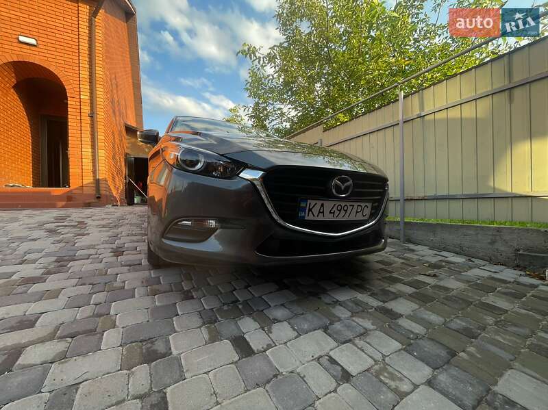 Хэтчбек Mazda 3 2017 в Киеве Хэтчбек Mazda 3 2017 в Киеве