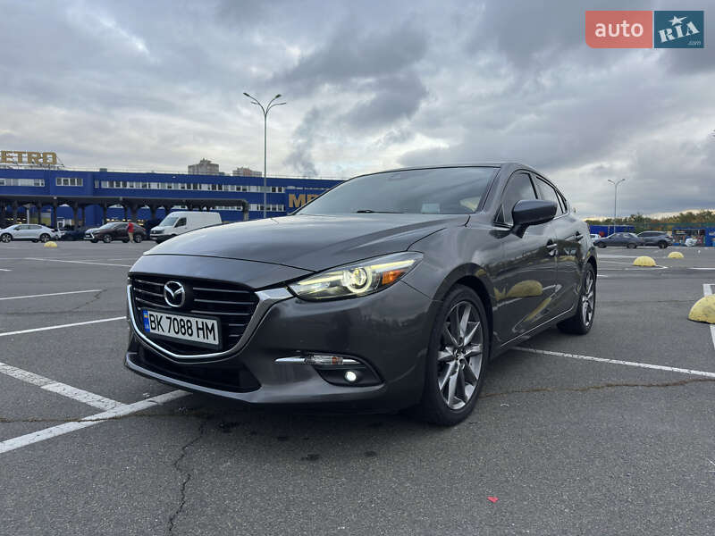 Хэтчбек Mazda 3 2017 в Киеве