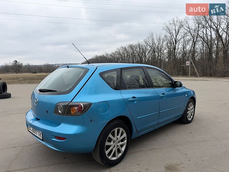 Хетчбек Mazda 3 2006 в Первомайську