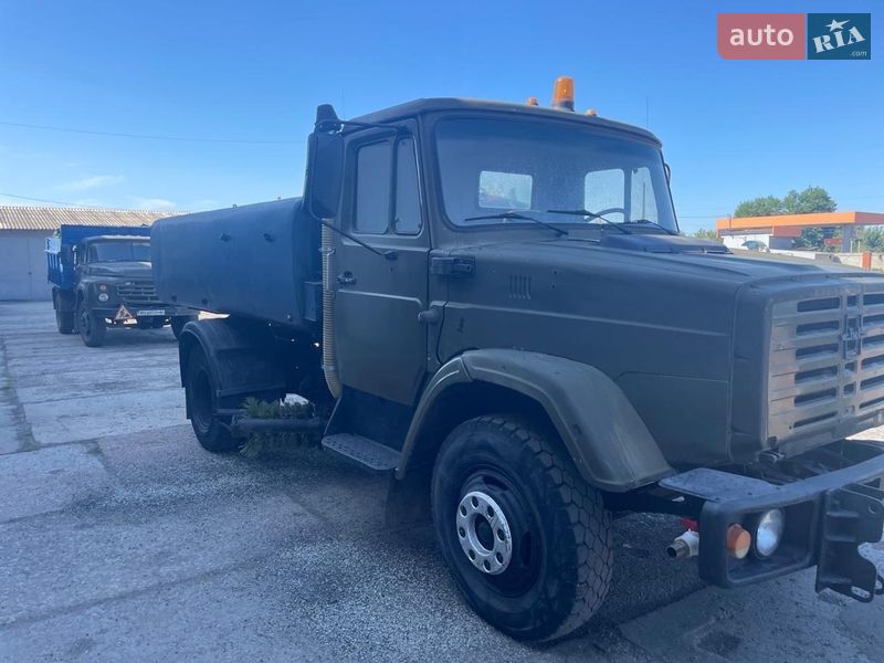 Цистерна ЗИЛ 433362 1996 в Каменском Цистерна ЗИЛ 433362 1996 в Каменском