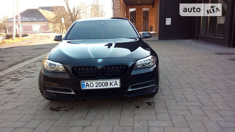 Седан BMW 5 Series 2015 в Иршаве
