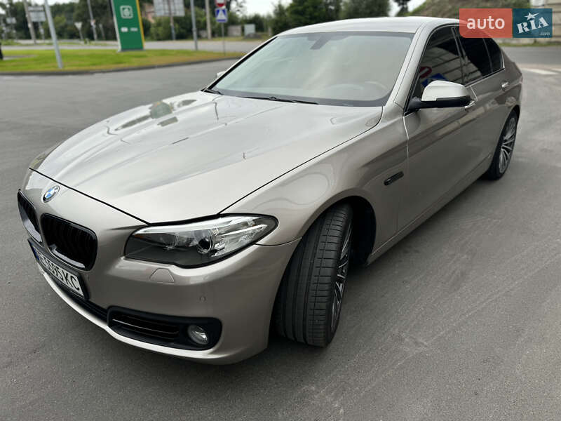 Седан BMW 5 Series 2016 в Киеве