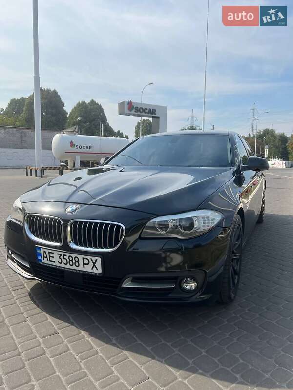 Седан BMW 5 Series 2013 в Днепре