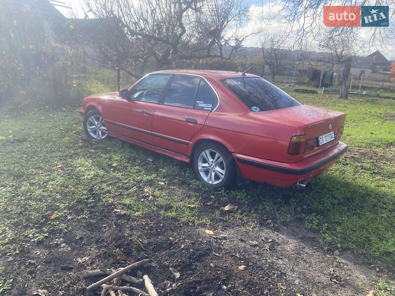 Седан BMW 5 Series 1991 в Кривому Розі